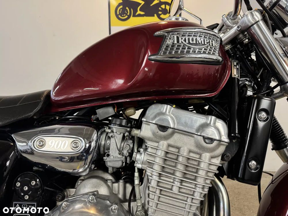 Triumph Thunderbird - 12