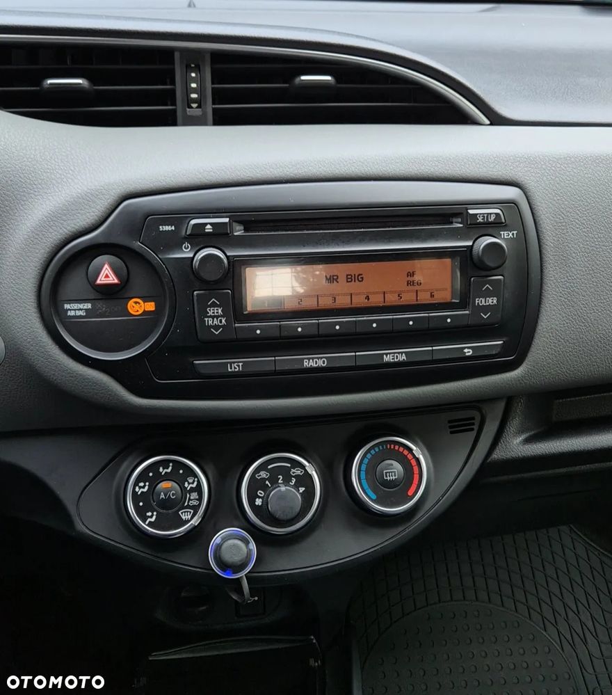Toyota Yaris 1.0 Active EU6 - 7
