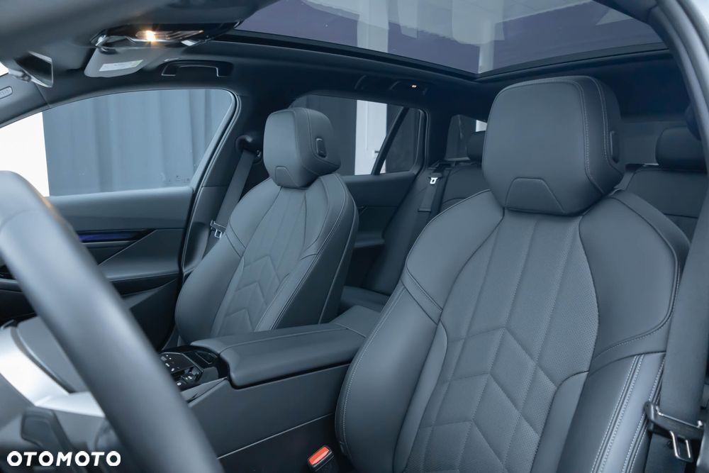 BMW Seria 5 520d xDrive - 12