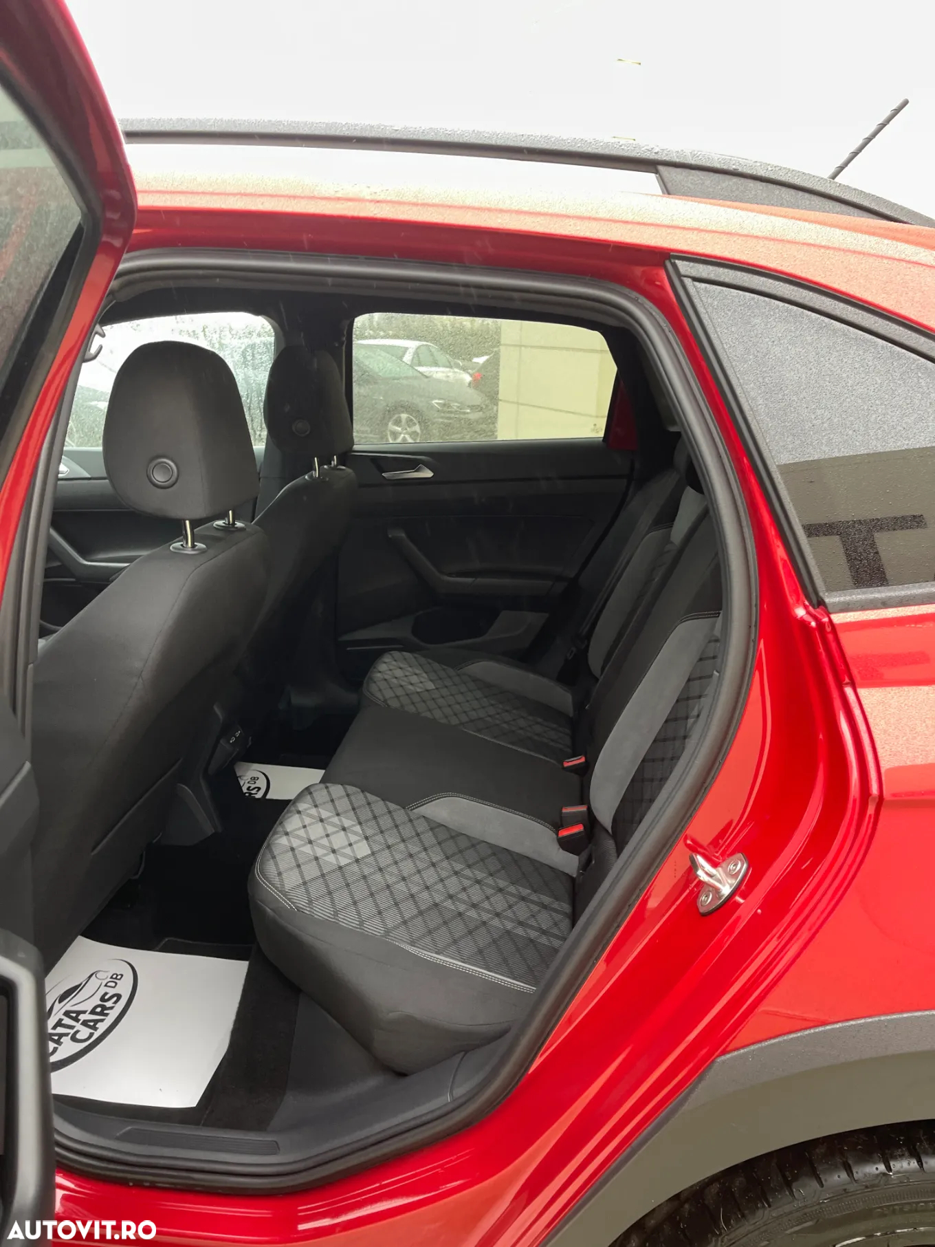 Volkswagen Taigo 1.5 TSI 150CP DSG7 R-Line - 27
