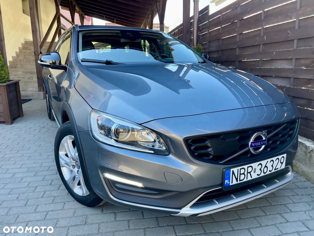 Volvo V60 Cross Country D3 Geartronic Momentum - 26
