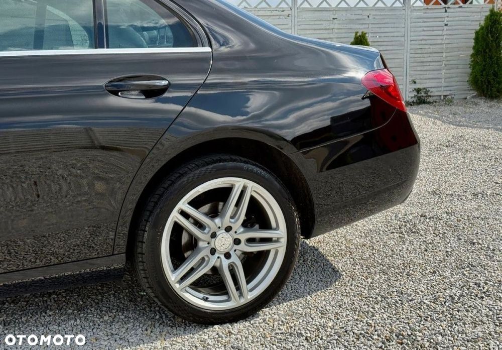Mercedes-Benz Klasa E 200 d 9G-TRONIC Avantgarde - 17