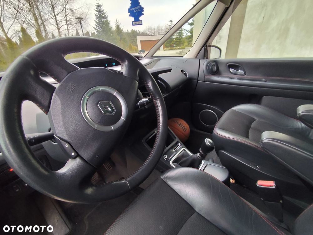 Renault Espace 2.0 dCi Impulsion - 8