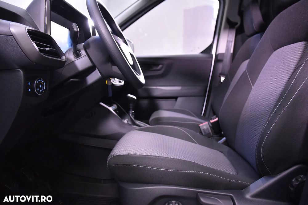 Ford Transit Courier Van - 19
