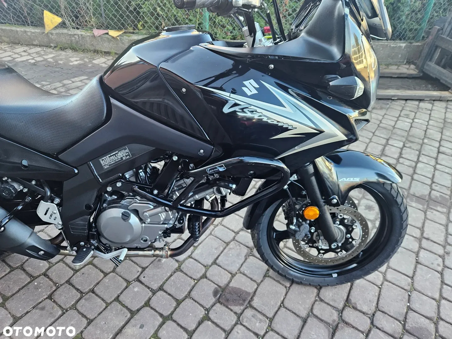 Suzuki DL - 32