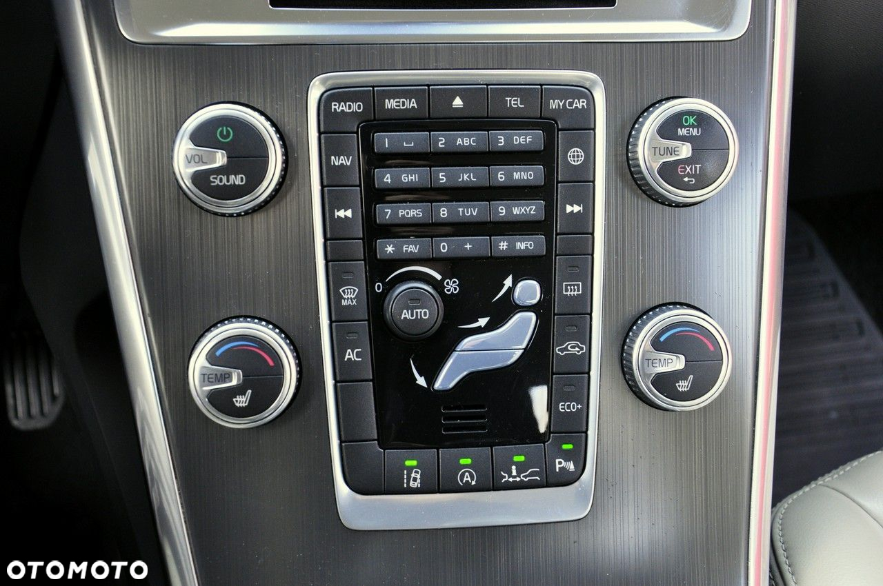 Volvo XC 60 D4 Drive-E Momentum - 7