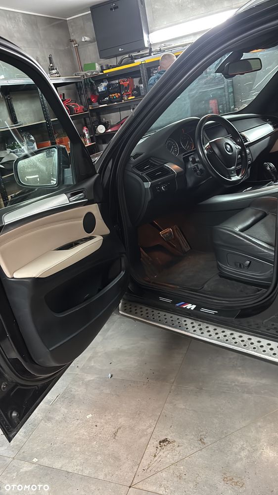 BMW X5 xDrive40d - 13