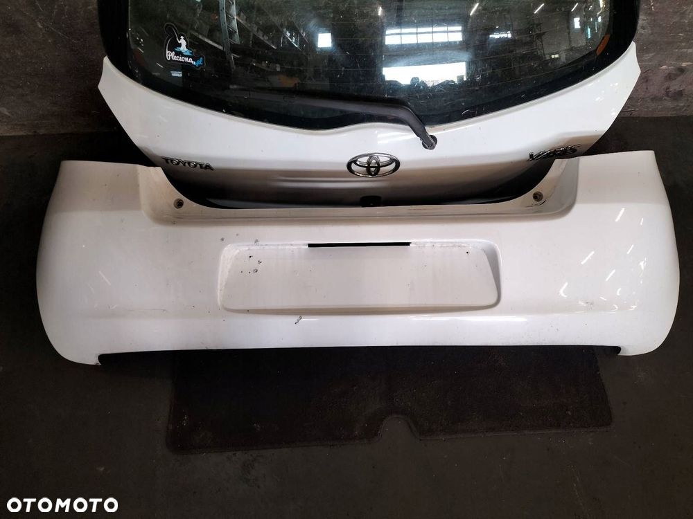 KOMPLETNY TYŁ KLAPA ZDERZAK LAMPA TYŁ TOYOTA YARIS II 068 HB 5D - 13
