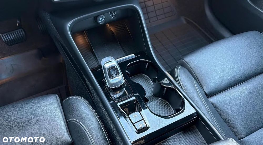 Volvo XC 40 T5 Twin Engine DKG Inscription - 17