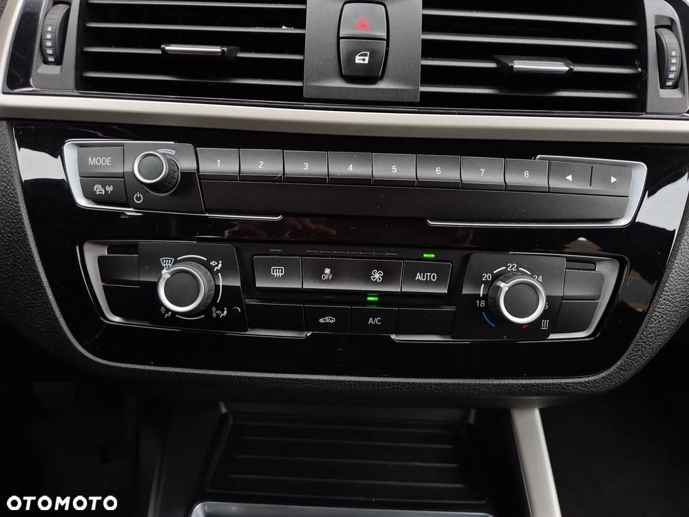 BMW Seria 1 116i - 13