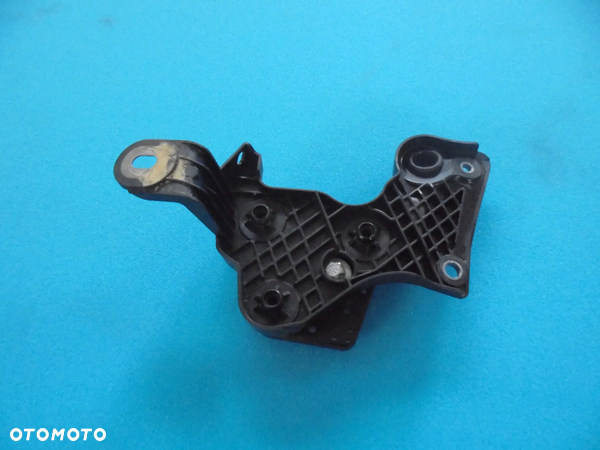 MERCEDES C KLASA W206 LAPA PODSTAWA POMPY ABS