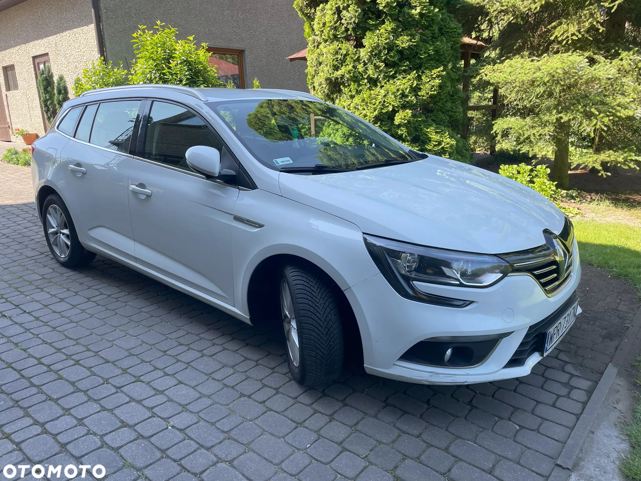 Renault Megane 1.5 dCi Intens - 1