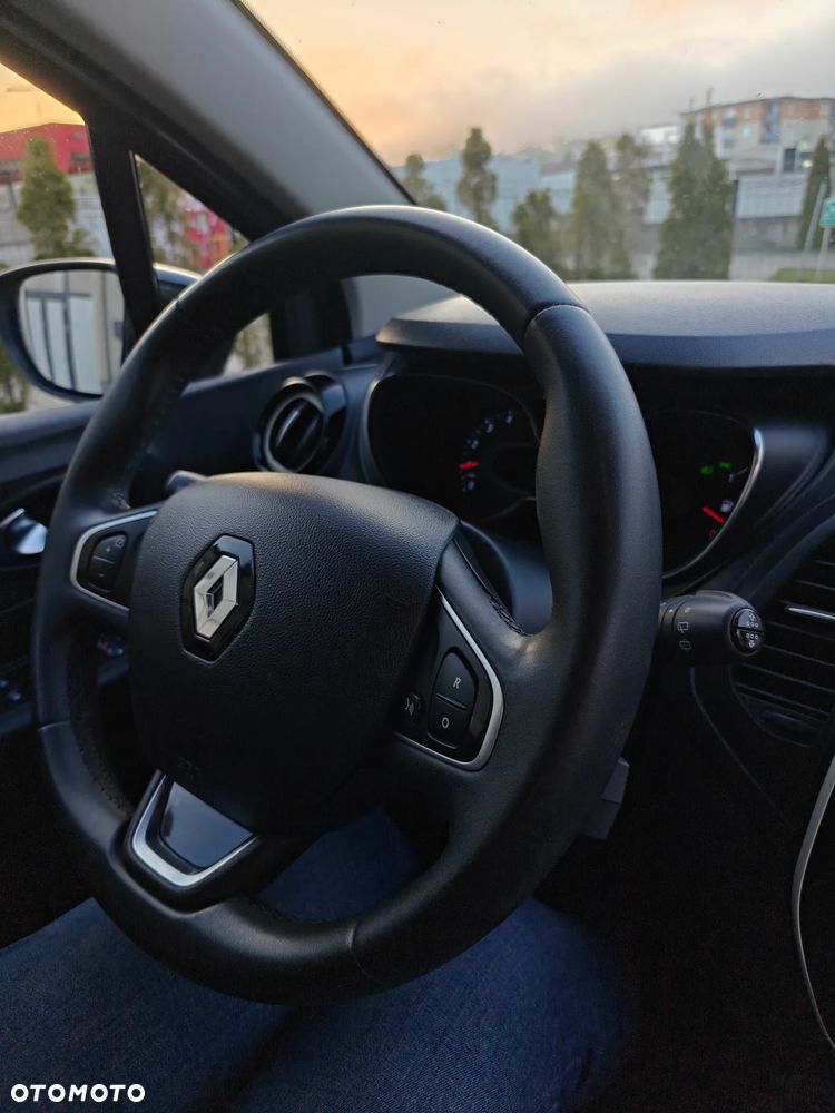 Renault Captur (ENERGY) dCi 90 EDC INTENS - 22