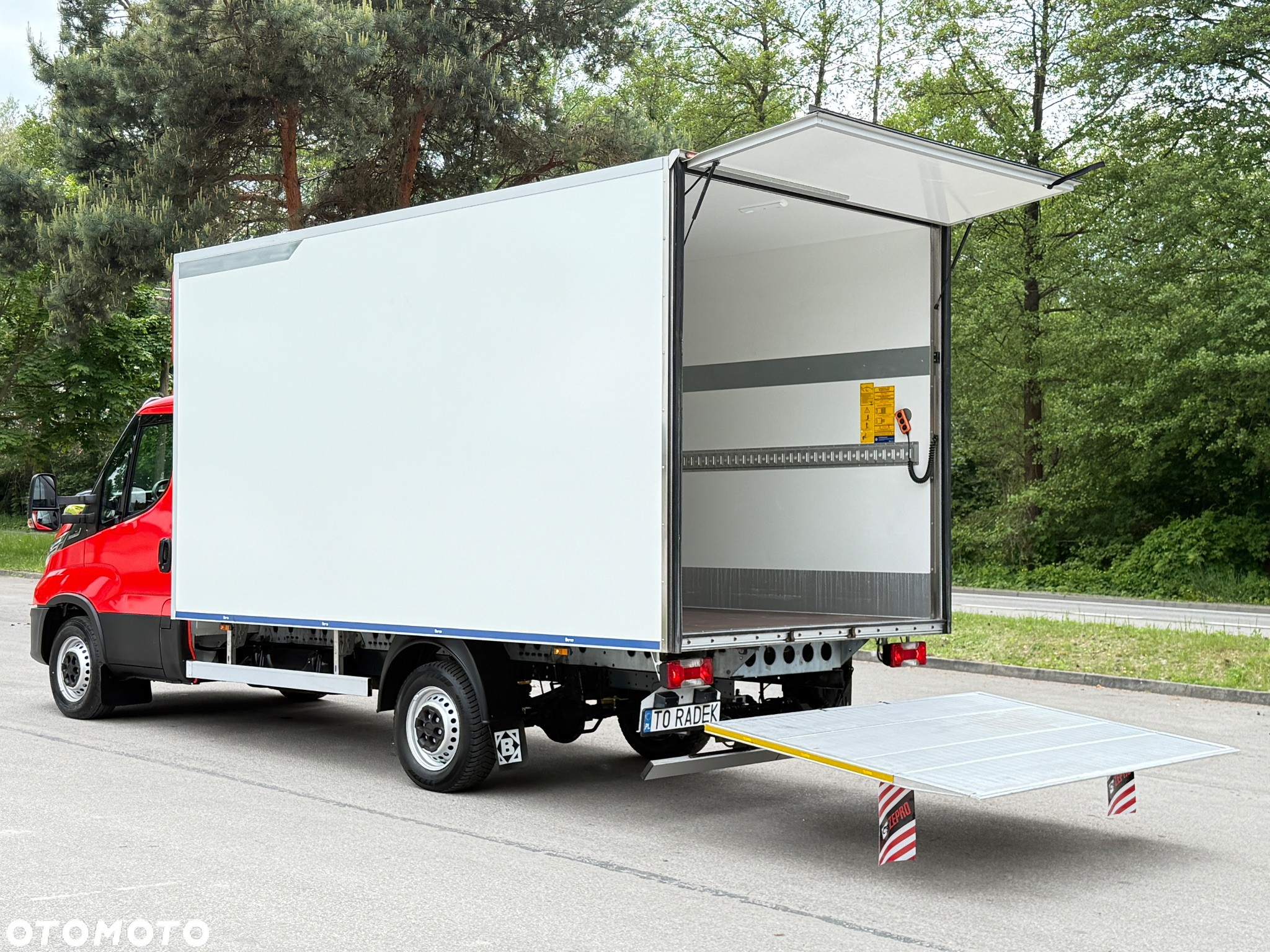 Iveco DAILY 35-160 160KM Hi Matic *Resor+Poduszka* Full LED Kontener * Izoterma +Winda 750KG SUPER STAN!!! - 22
