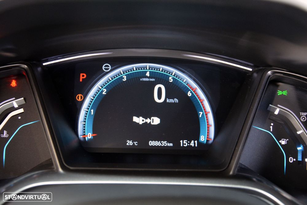 Honda Civic 1.0 i-VTEC Executive Premium CVT - 15