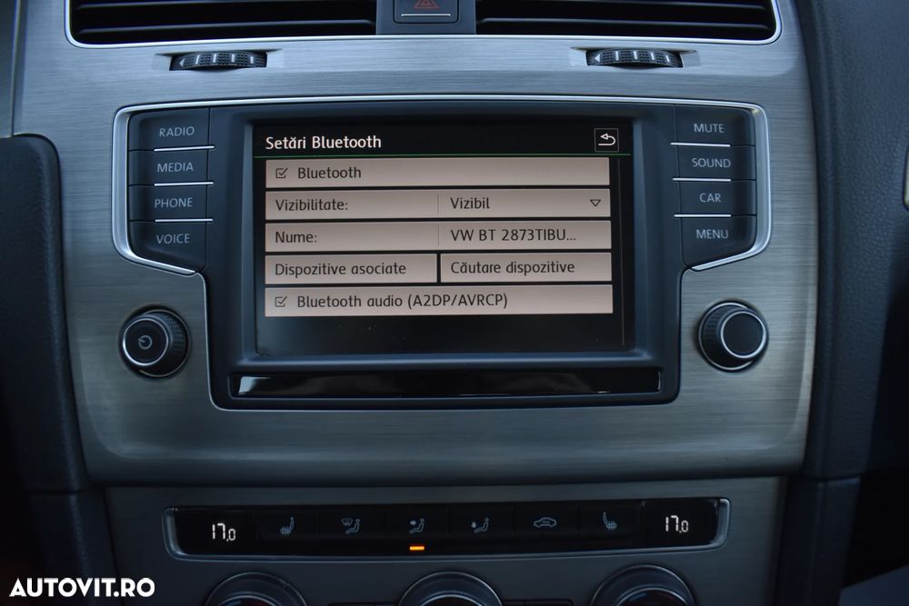 Volkswagen Golf 1.2 TSI BMT Comfortline - 32