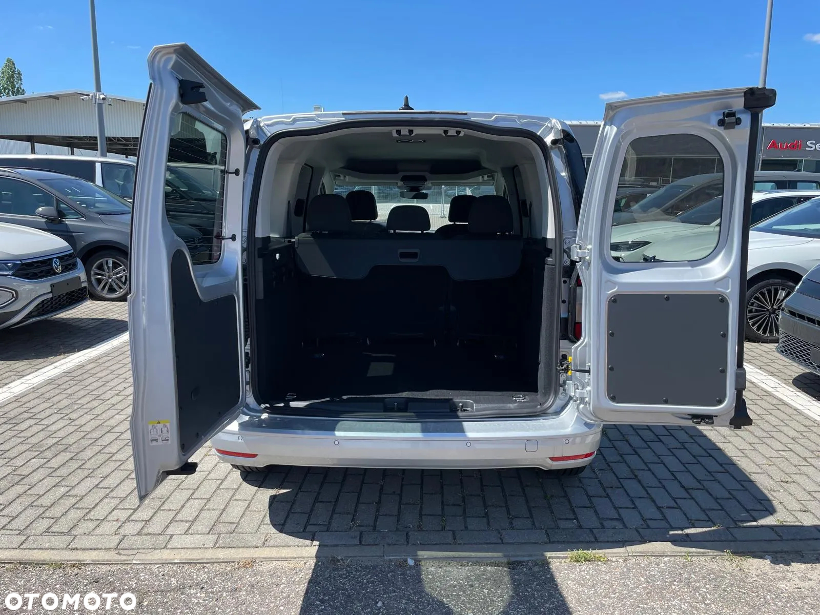 Volkswagen Caddy 2.0 TDI 4Motion - 10