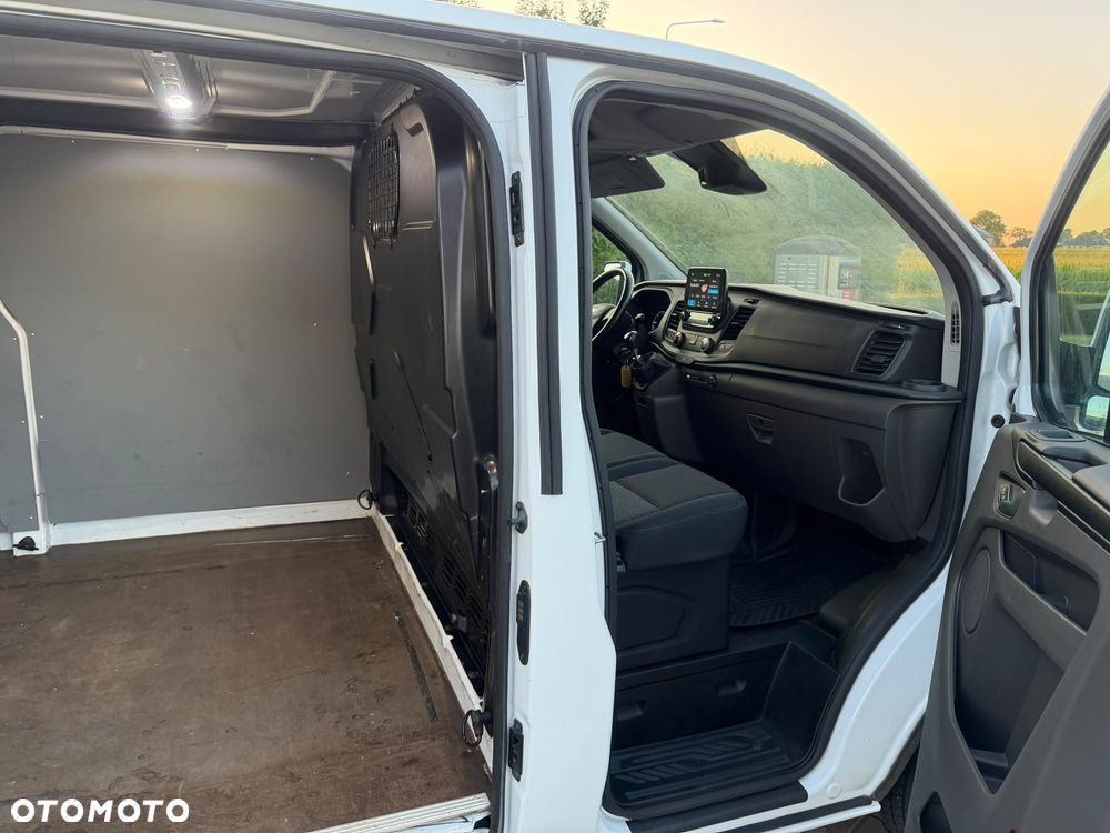 Ford Transit Custom - 27