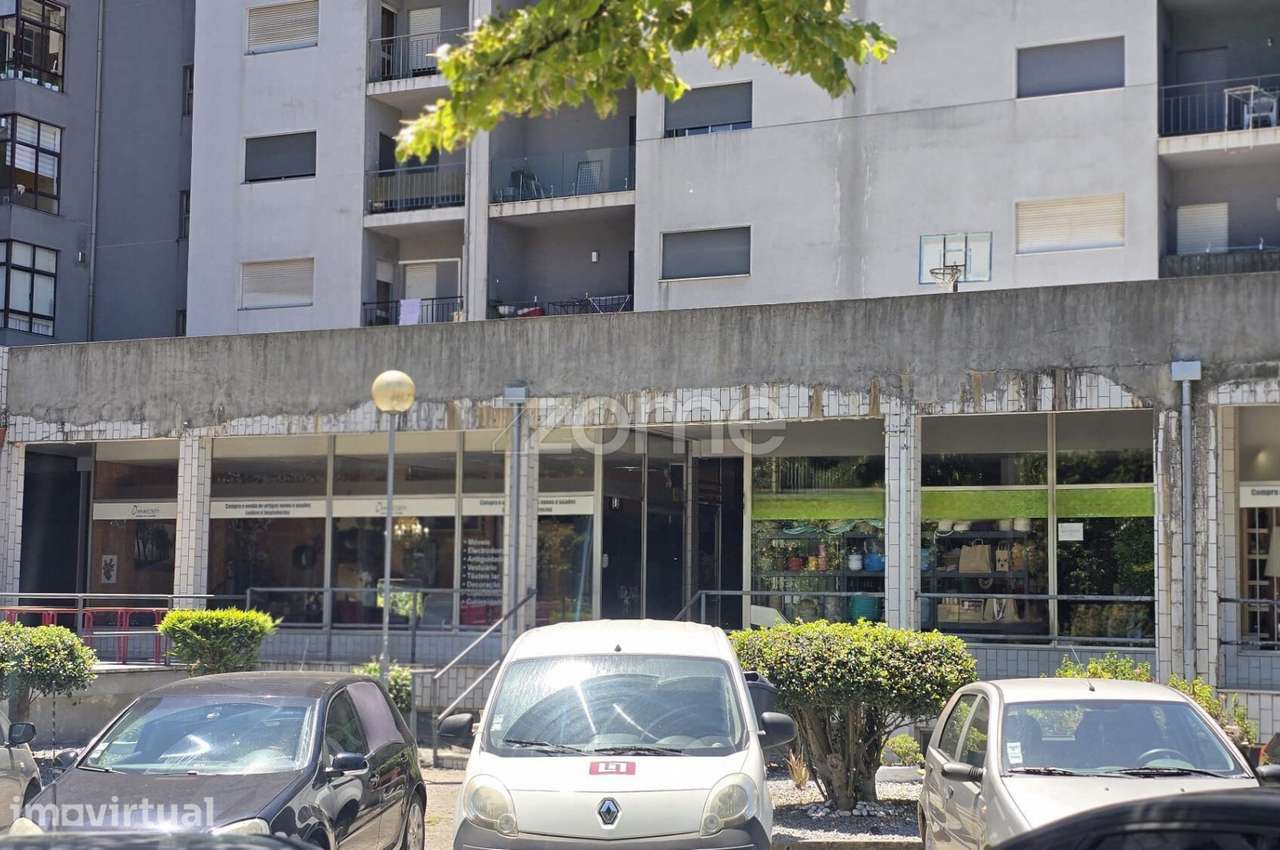 Lojas no Centro comercial ARO - Grande imagem: 4/15