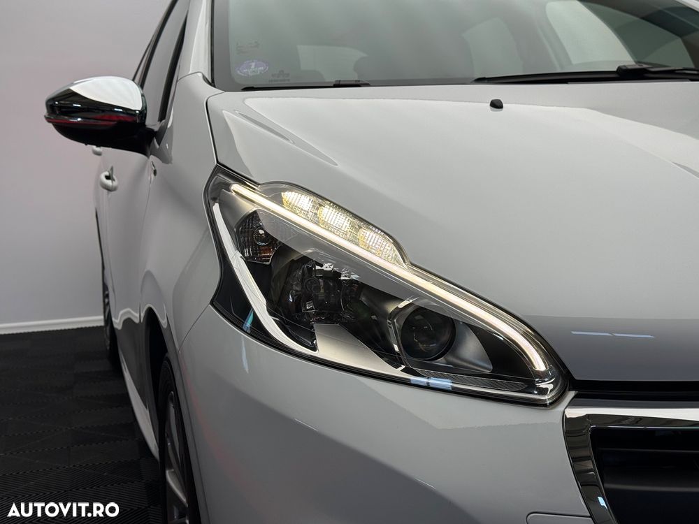 Peugeot 208 PureTech 82 Style - 39