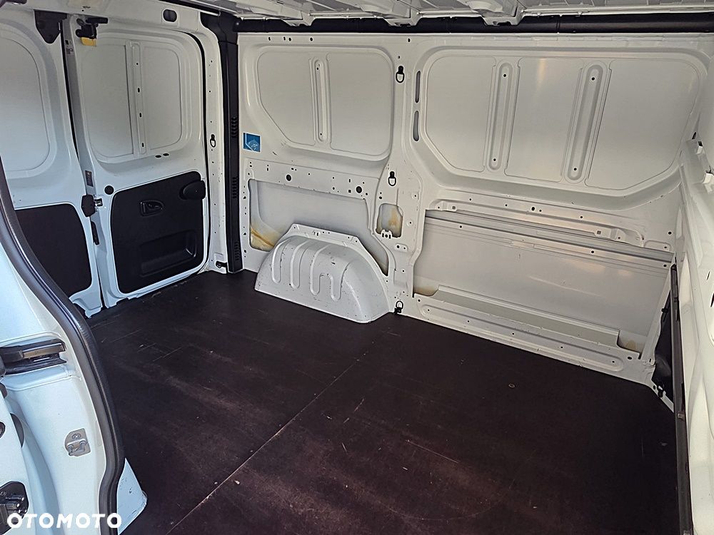 Renault TRAFIC - 32