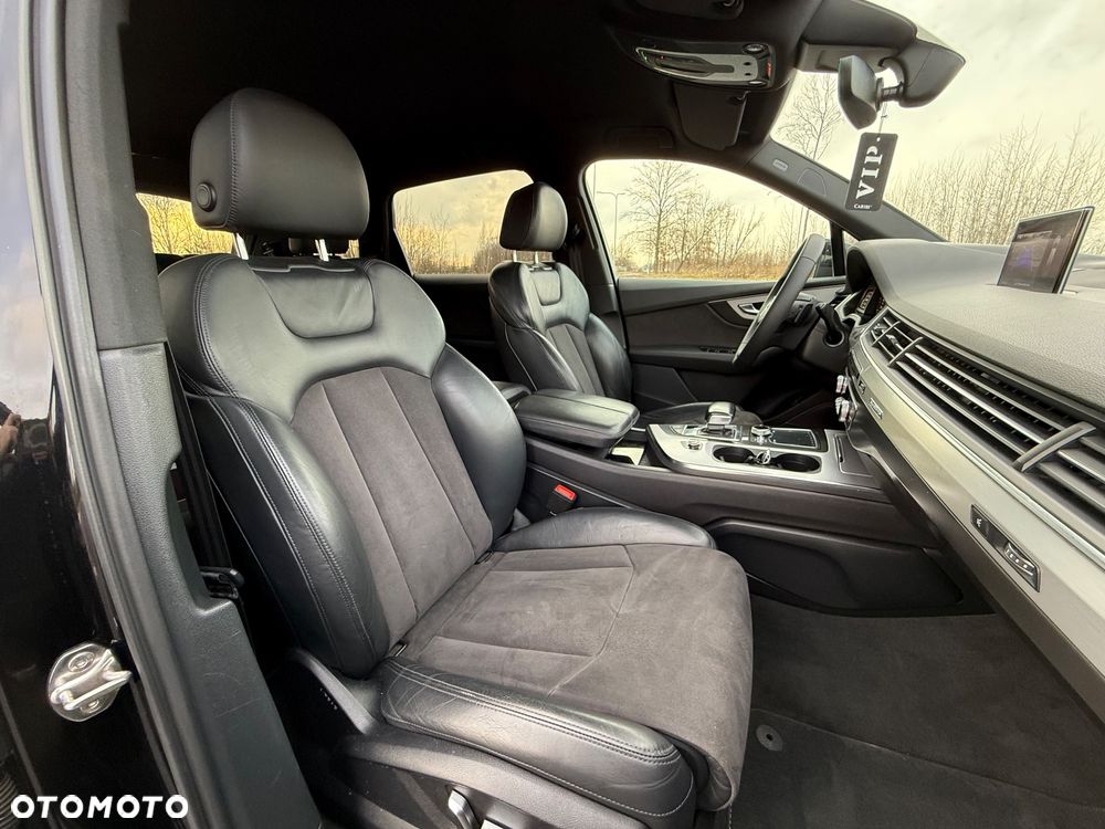Audi Q7 - 17
