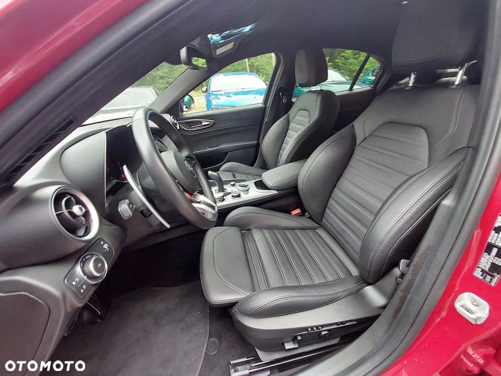 Alfa Romeo Giulia - 27