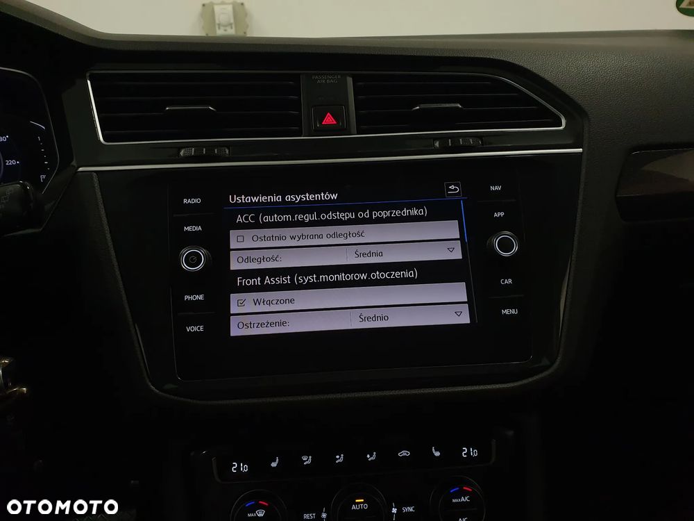 Volkswagen Tiguan 2.0 TDI SCR 4MOTION (BlueMotion Techn.) DSG Highline - 23
