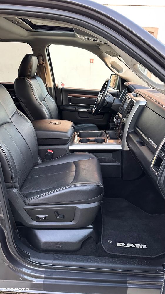 RAM 1500 5.7 Crew Cab Longbed Laramie Chrome - 13