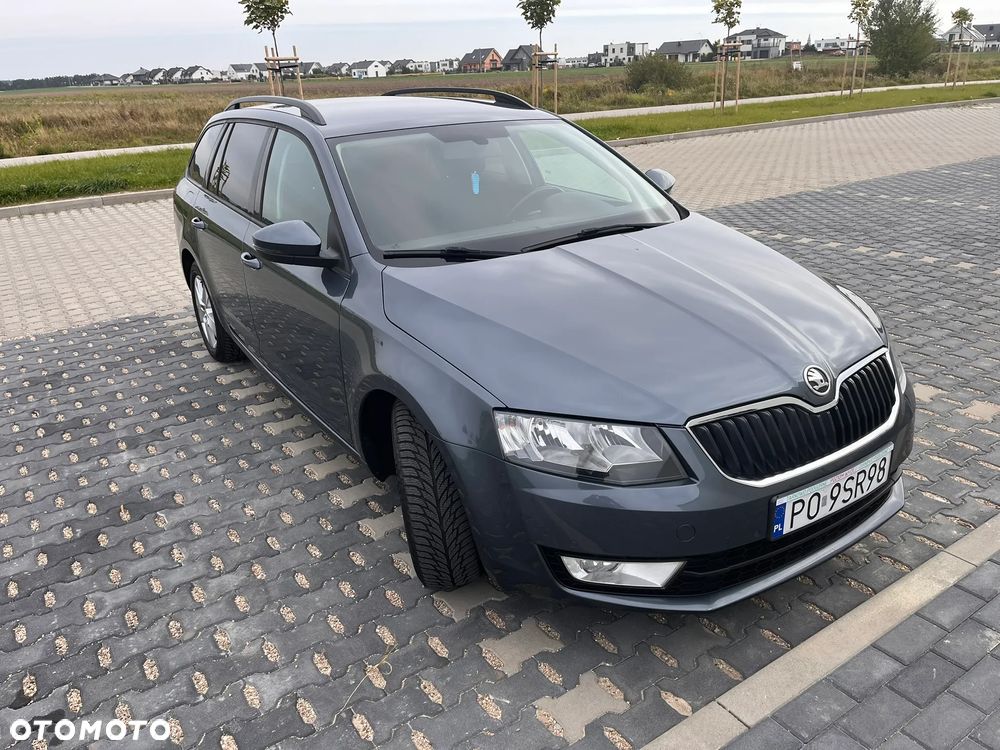 Skoda Octavia 2.0 TDI Ambition DSG - 6