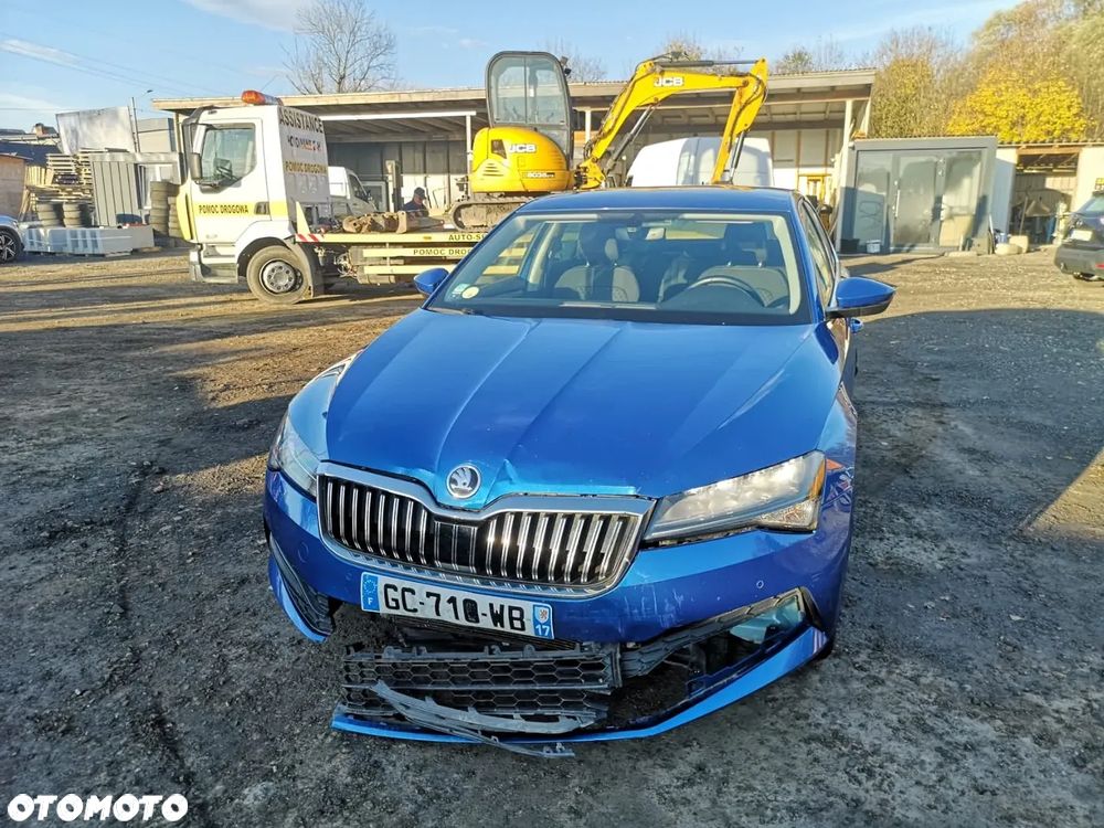 Skoda Superb 2.0 TDI DSG Ambition - 2