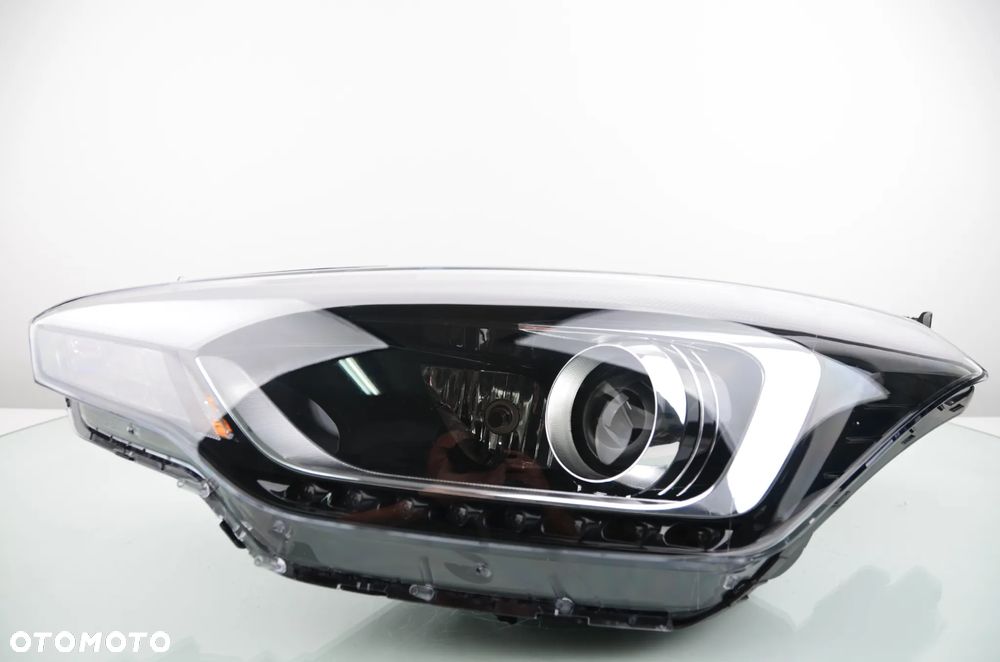 HYUNDAI I20 LINSE LED BJ14-20 92101C8200 Lewy Przedni Oryginał - 1