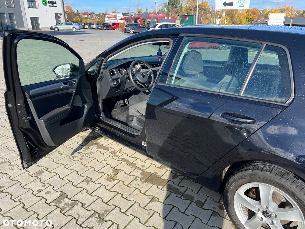 Volkswagen Golf - 9