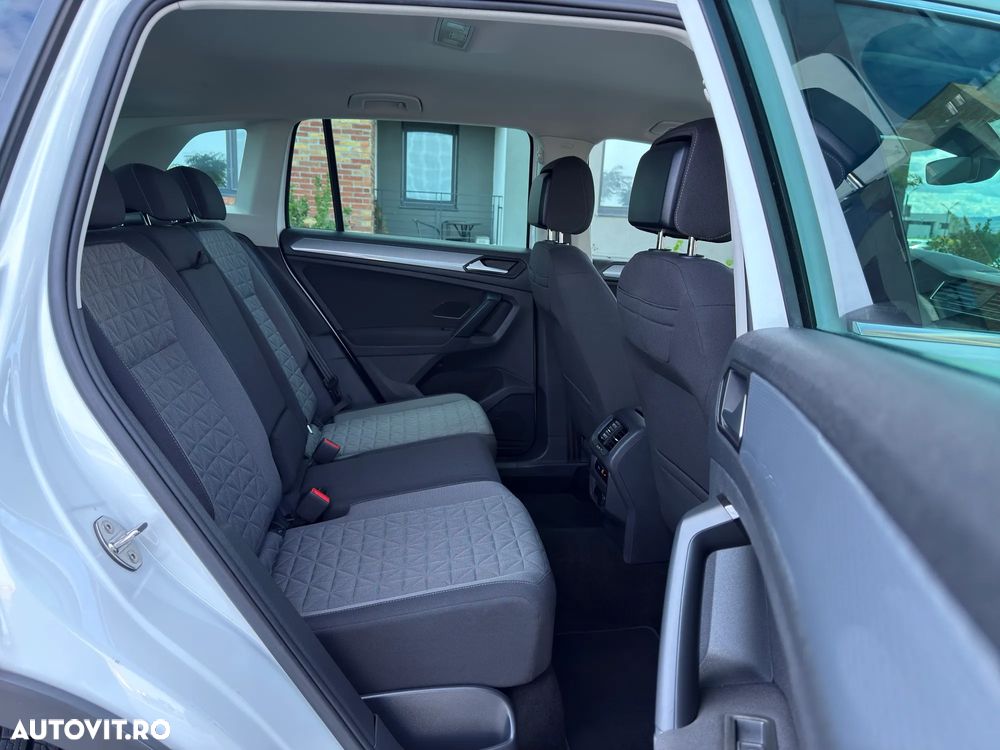Volkswagen Tiguan - 13