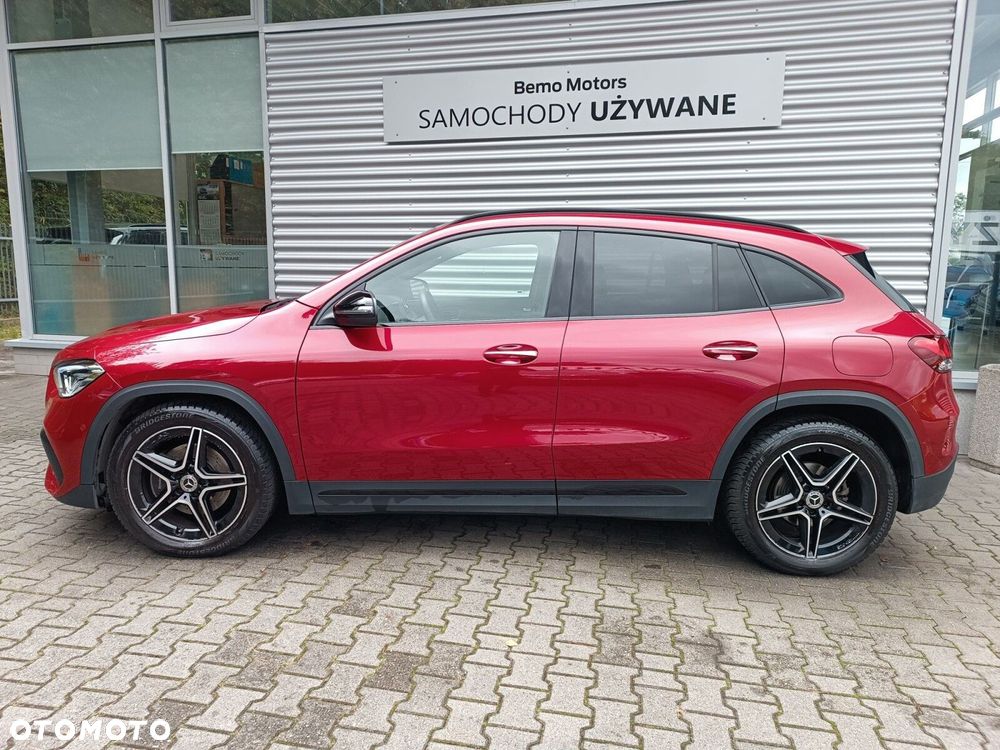 Mercedes-Benz GLA 200 AMG Line - 4