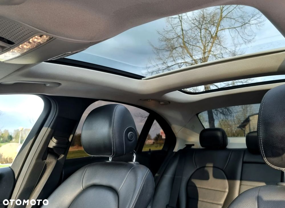 Mercedes-Benz Klasa C 300 7G-TRONIC - 15