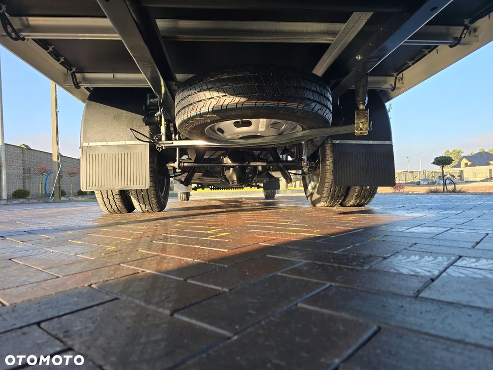 Iveco DAILY DAILY 50C16 KONTENER IZOTERMICZNY 10PALET 4,91cmDługi  2,11cmSzeroki  2,31cmWysoki  SALON PL 106 Tyś km STAN JAK NOWY NA GWARANCJI TEMPOMAT FOTEL PNEŁMATYCZNY KLIMATYZACJA AUTOMATYCZNA - 11