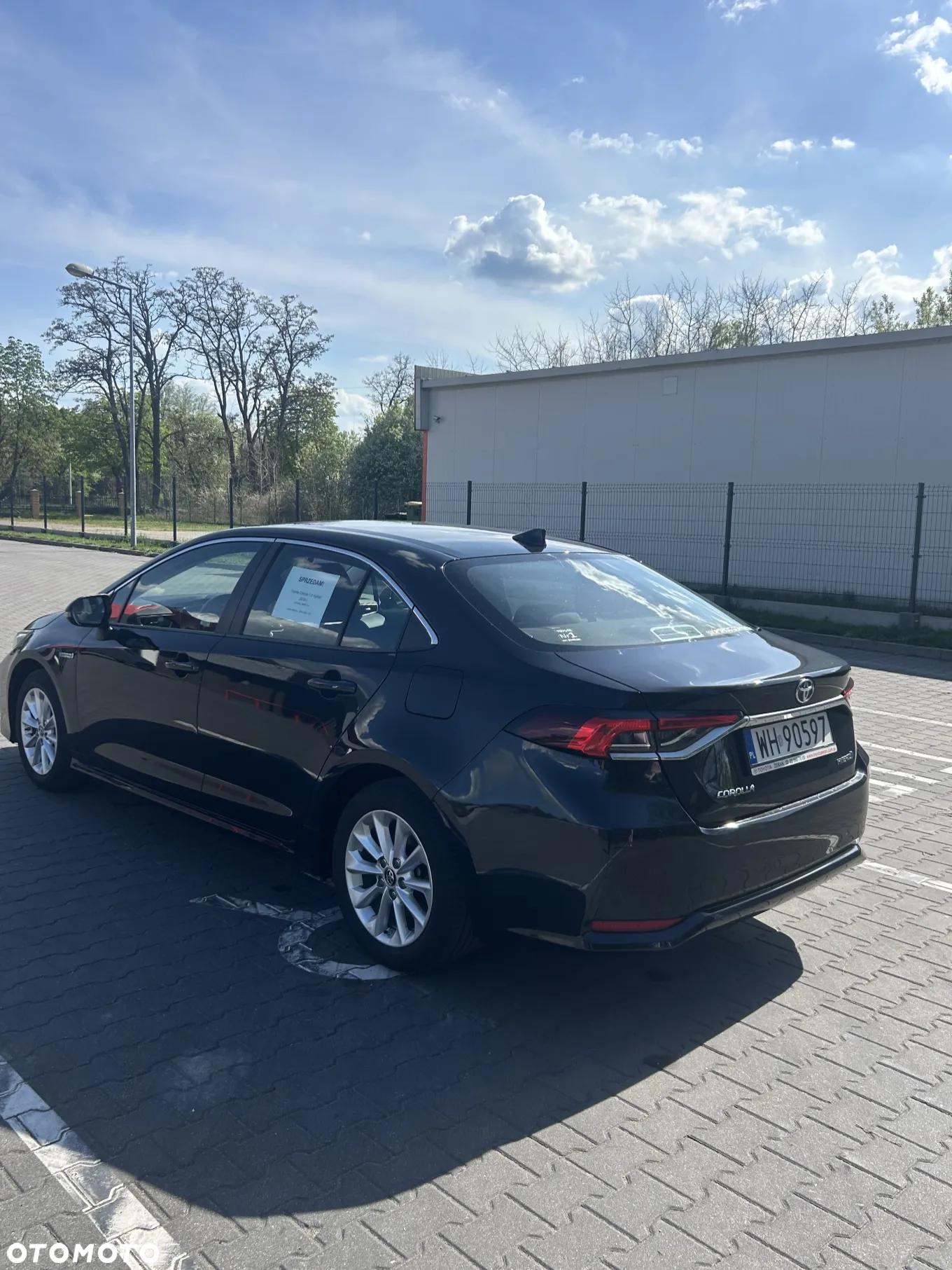 Toyota Corolla 1.8 Hybrid Comfort - 4