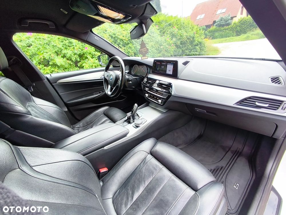 BMW Seria 5 520d Sport Line - 15