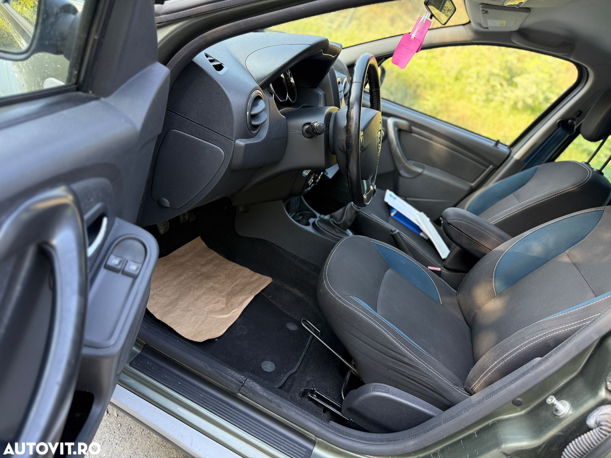 Dacia Duster 1.5 dCi 4x2 Laureate - 9