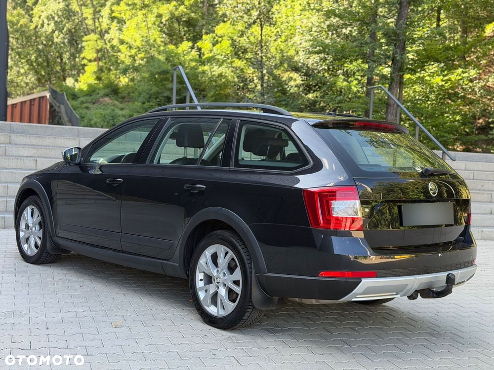 Skoda Octavia 2.0 TDI 4x4 DSG Scout - 14