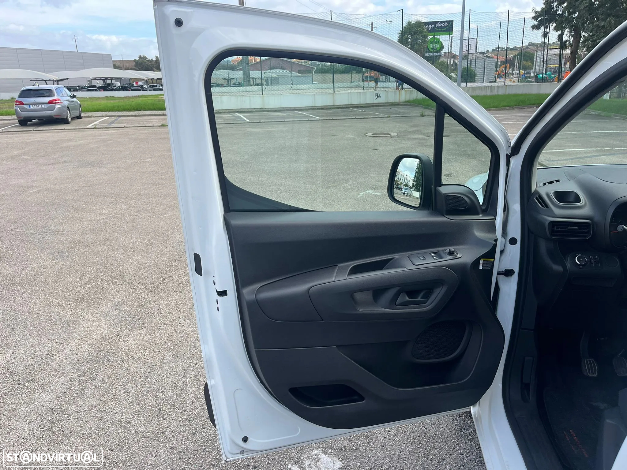 Opel COMBO 1.5 102cv 3 LUGARES - AC - IVA DEDUTÍVEL - 21