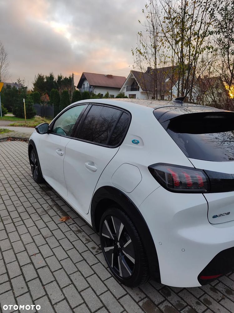 Peugeot 208 e-208 GT - 5