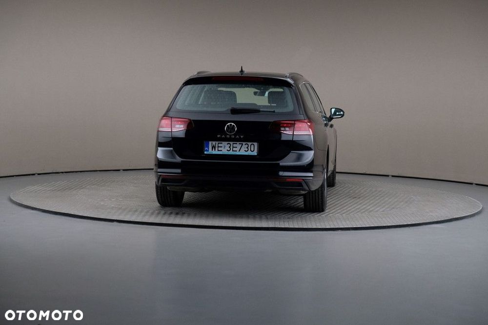 Volkswagen Passat Variant 2.0 TSI Business DSG - 5