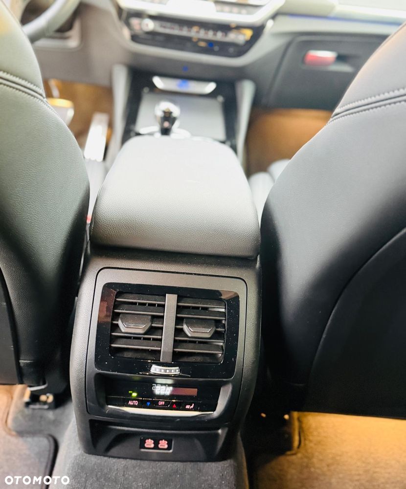 BMW X4 - 31