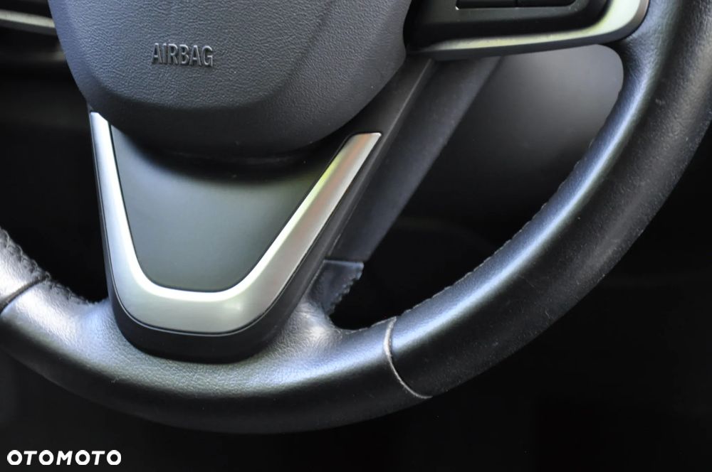 BMW Seria 2 218d Advantage sport - 30