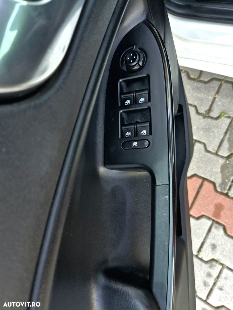 Alfa Romeo Giulietta 1.8 T Quadrifoglio Verde - 12