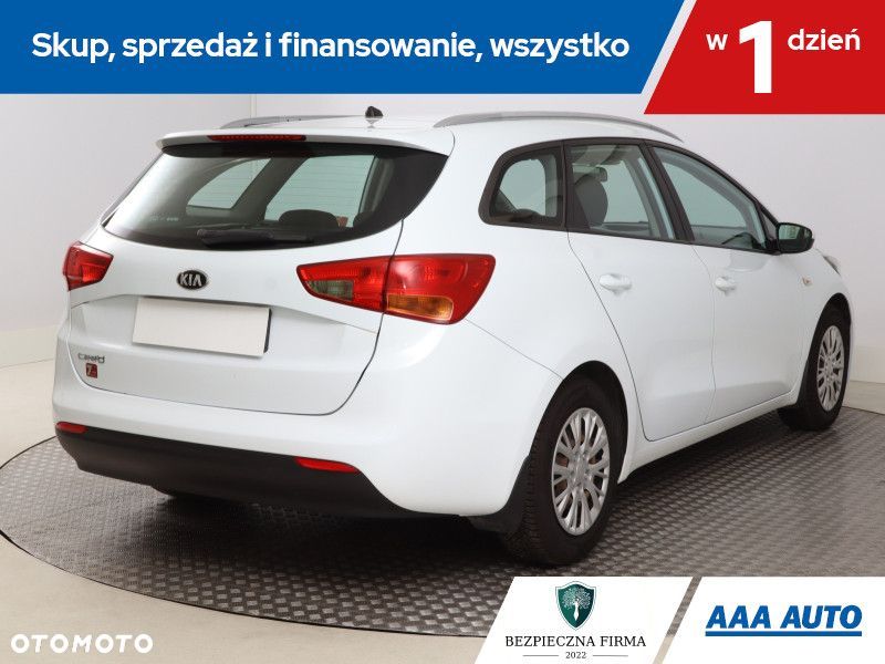 Kia Ceed - 7