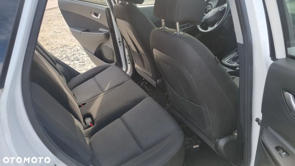 Hyundai Kona 1.6 GDI DCT Premium - 23