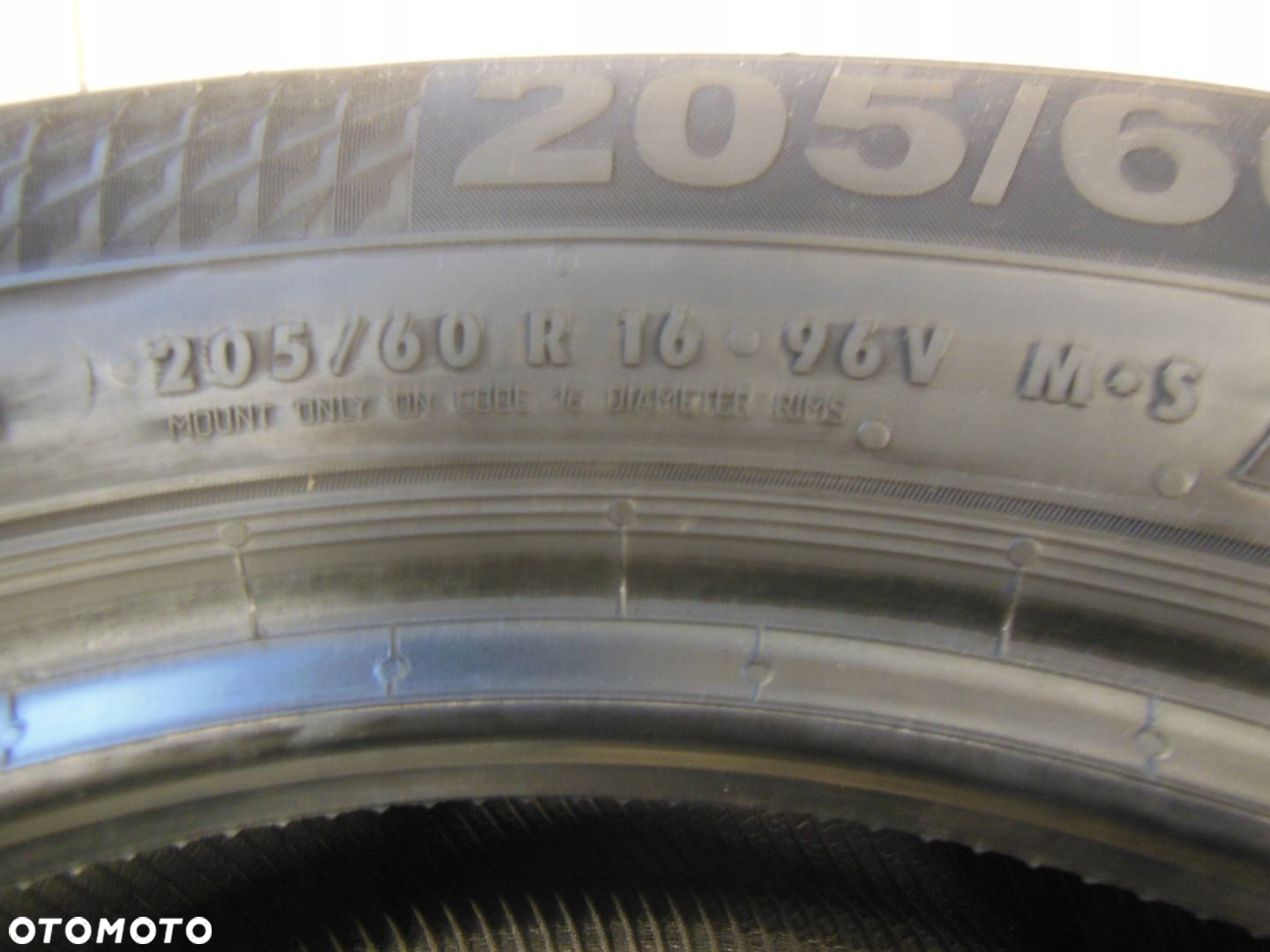 205/60R16 96V SEMPERIT ALLSEASON-GRIP 7,3mm - 2